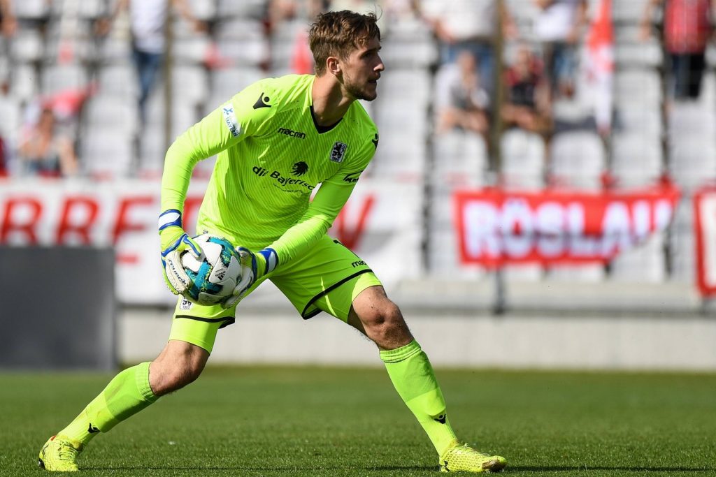 Muenchen GRUENWALDER STADION. 10th Apr, 2021. Ayguen YLDIRIM (Verl) shoots  the goal to 2-2 versus Marco Hiller, goalwart (Munich 1860), action, goal  shot. Soccer 3rd league, Liga3, TSV Munich 1860 - SC